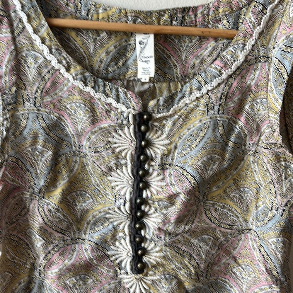 Beautifully detailed Floreat for Anthropology sleeveless top
